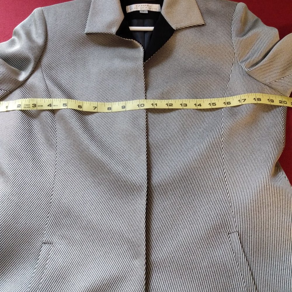 Tahari Two-Tone Jacket - Picture 6 of 8